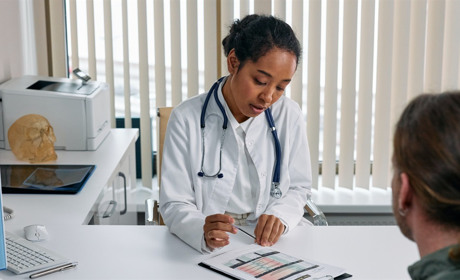 Безоплатний медичний огляд: на Рахівщині працюватимуть обласні спеціалісти. Як потрапити на прийом