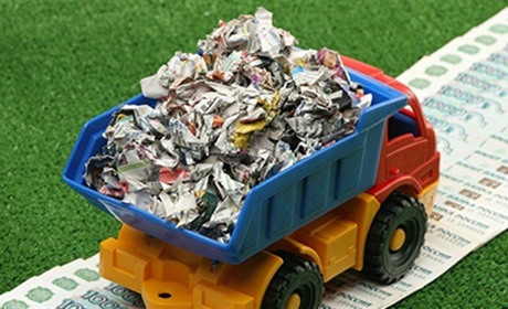 Комунальники Біляївки продали першу партію відсортового сміття: на що витратили кошти