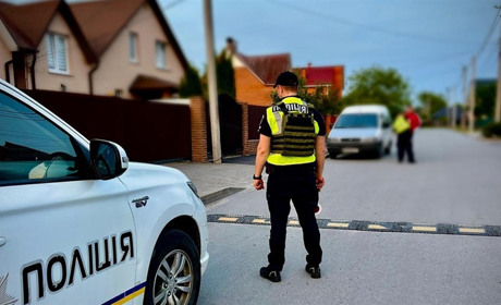 Розбій у Звягелі: завершили розслідування нападу з ножем та травмування поліцейського