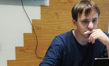 "Вчитель року" з Луганщини боронить рідну Україну. Як географ став тероборонцем