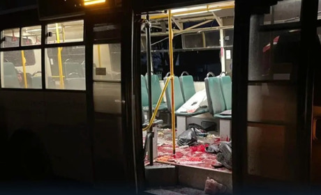 Окупанти у Херсоні дроном атакували маршрутку: одна людина загинула, 9 поранених