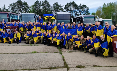 З полону повернулися 205 українських захисників: серед них — захисник з Бару