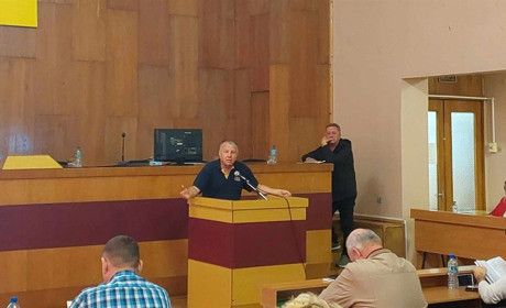 Депутати не підтримали зміни до бюджету: на сесії у Первомайську було ухвалене всього одне рішення