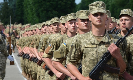Рада скасувала призов на строкову службу на час воєнного стану