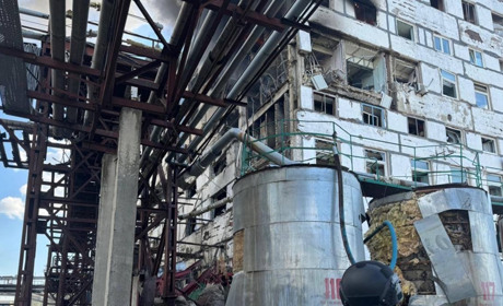 Внаслідок авіаудару постраждало підприємство на Куп’янщині: двоє загиблих та п’ятеро поранених