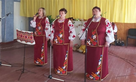 Як в Українському вітали людей похилого віку