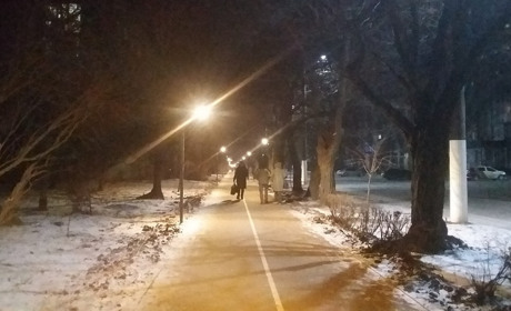 Благоустрій Мелітополя. Над велодоріжкою засяяли ліхтарі