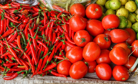 Уряд дозволив відкрити агропродовольчі ринки: чи відкриють ринки у Сватовому