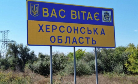 «Вакцины нет, но вы держитесь»: на лівобережжі Херсонщини росіяни вакцинують лише обраних
