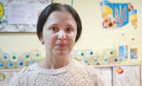 Завдяки телеведучій та благодійному фонду вони залишились на Хмельниччині. Історія харків'янки