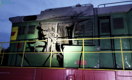 Ворог атакував безпілотником локомотив поїзда на Сумщині, поранено помічника машиніста