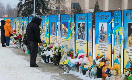 12 років незламності: у Нетішині до роковин війни за Незалежність вшанували полеглих захисників