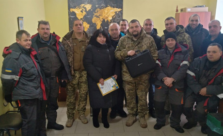Глухівські телекомунікаційники передали дрон прикордонникам