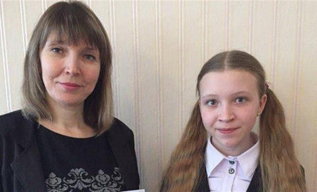 Сніжана Хоменко склала НМТ на 200 балів: мама розповіла, як вона поєднувала навчання в США й Україні