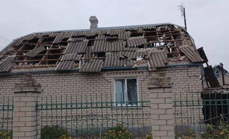 Армія рф на Херсонщині атакувала житлові будинки, освітній заклад, адмінбудівлю: є постраждалі