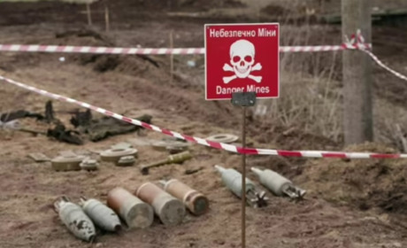 На Херсонщині двоє чоловіків підірвалися на російській міні