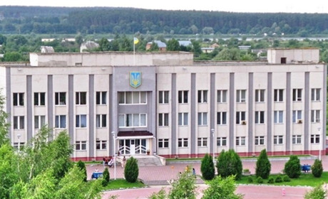 У Нетішинській міськраді провели чергове засідання виконкому: які рішення прийняли