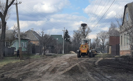 Ремонт доріг у Білопіллі почали з грейдерування
