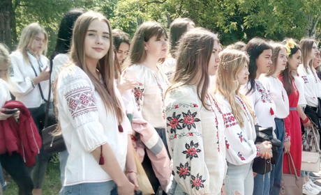 Приходьте на забіг у вишиванках