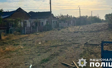 Ворожі обстріли Херсонщини: окупанти завдають ударів з артилерії та авіації, атакують дронами