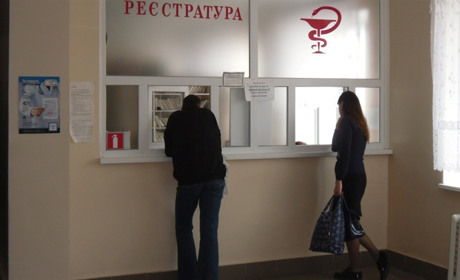 Змінилися номери телефонів: як записатися на прийом до сімейного лікаря в Корюківській райлікарні