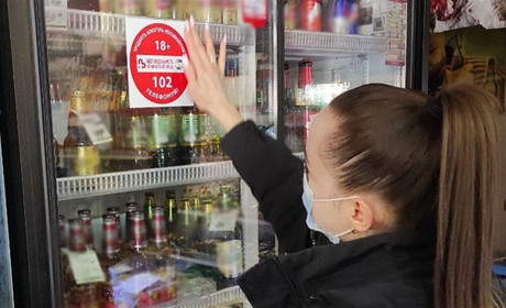 Алкоголь дітям продають і наливають. У Корюківському районі зафіксували 10 випадків з початку року