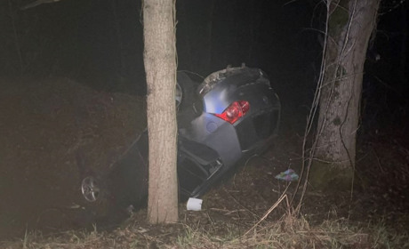 На Переяславщині 18-річний водій авто з’їхав у кювет і перекинувся: хроніка поліції