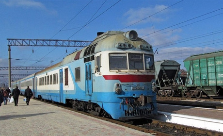 Між Смілою та Золотоношою курсує вечірній дизель-потяг