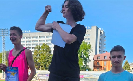 Юні легкоатлети Старокостянтинівської ДЮСШ вибороли нагороди на чемпіонаті в Хмельницькому