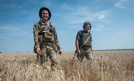 Воєнний стан та загальну мобілізацію в Україні продовжено на 90 днів