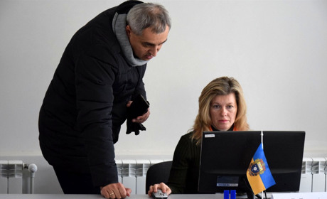 Три послуги в одному місці: у міській раді Чорткова можна звірити показники за воду, газ та світло