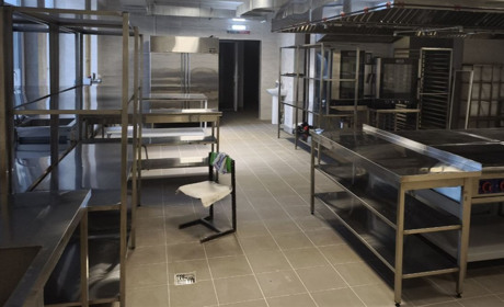 Чому в Південноукраїнських ліцеях №2 та №3 досі не працюють їдальні? Пояснення міської влади