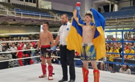 Барчанин Іван Бородатий увійшов у трійку лідерів на Чемпіонаті світу з кікбоксингу