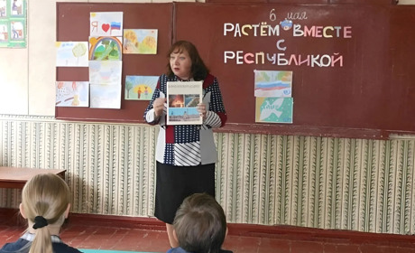"Історія Луганщини". Окупанти написали новий підручник, затверджений у Кремлі
