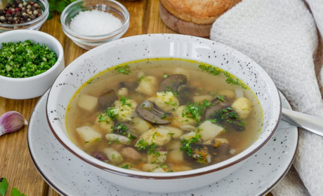 Рецепт дня: грибний суп з кльоцками