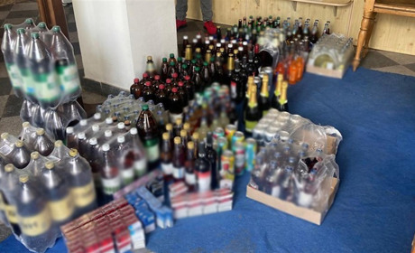 В магазині на Звягельщині продавали алкоголь невідомого походження — вилучили майже 220 літрів