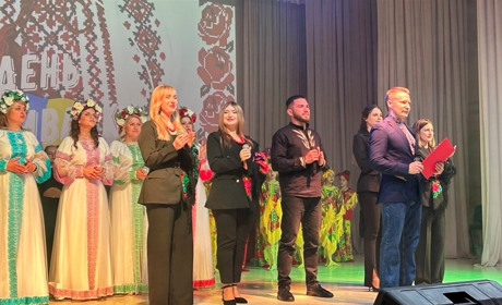 У Біляївці відзначили День вишиванки: флешмобом та святковим концертом