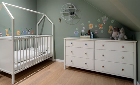 Види дитячих ліжечок: класичне, трансформер, приставне