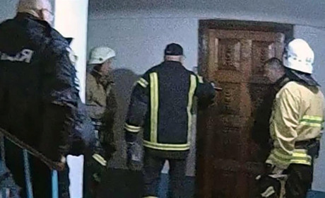 У Звягелі поліцейські допомогли жінці, якій стало зле у власній оселі