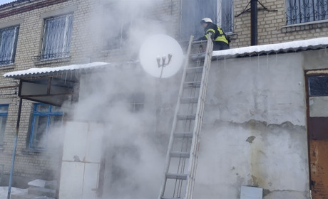 У Сватовому горіла перукарня «Вікторія». Та, що біля пенсійного фонду