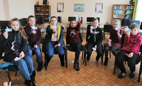 Учні Новоекономічної школи дізнавались, як захиститися від ризиків у Інтернеті