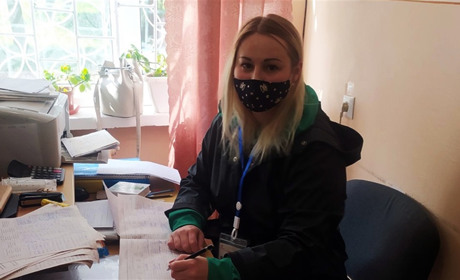 У Конотопі люди, які лікуються від наркозалежності, отримали соціальних працівників