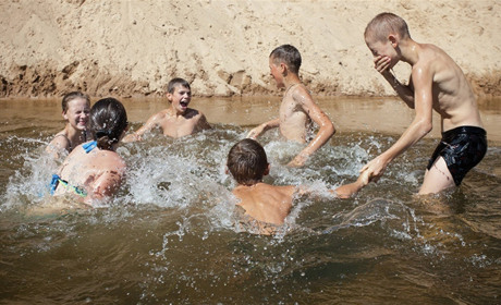 ДСНС закликає: будьте уважні та обережні під час відпочинку на водоймах