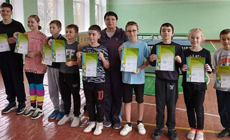 Перший турнірний досвід за два роки. Первомайські тенісисти виступили на першості області