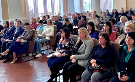 Депутати, смітники і вода — про що питали берестинці та що сказала голова громади
