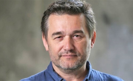 Про донати, пожертви і пончики, або чому англійською українці говорять з російським акцентом