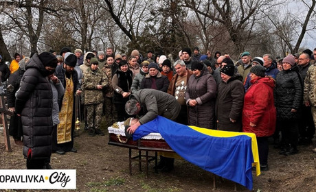 Петропавлівчани провели в останню путь односельця Валерія Дмитренка (ВІДЕО)
