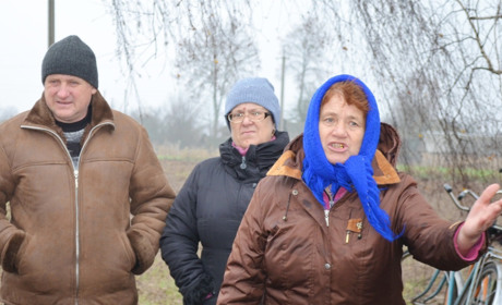 У Наумівці на Корюківщині місцевий депутат хоче приватизувати людські городи. Сільчани — бунтують