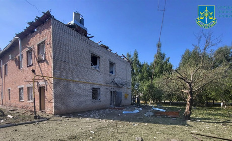 Семеро поранених унаслідок ворожої атаки на об’єкт критичної інфраструктури в Білопіллі