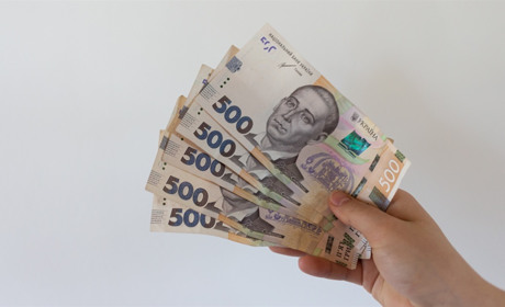 Переселенці у Києві можуть отримувати грошову допомогу: як подати заявку?
